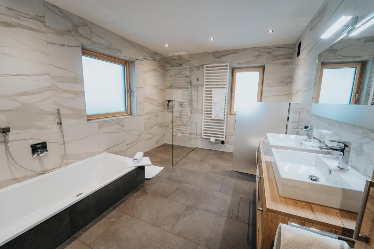 Apartklusiv Kaltenbach Exteriör bild